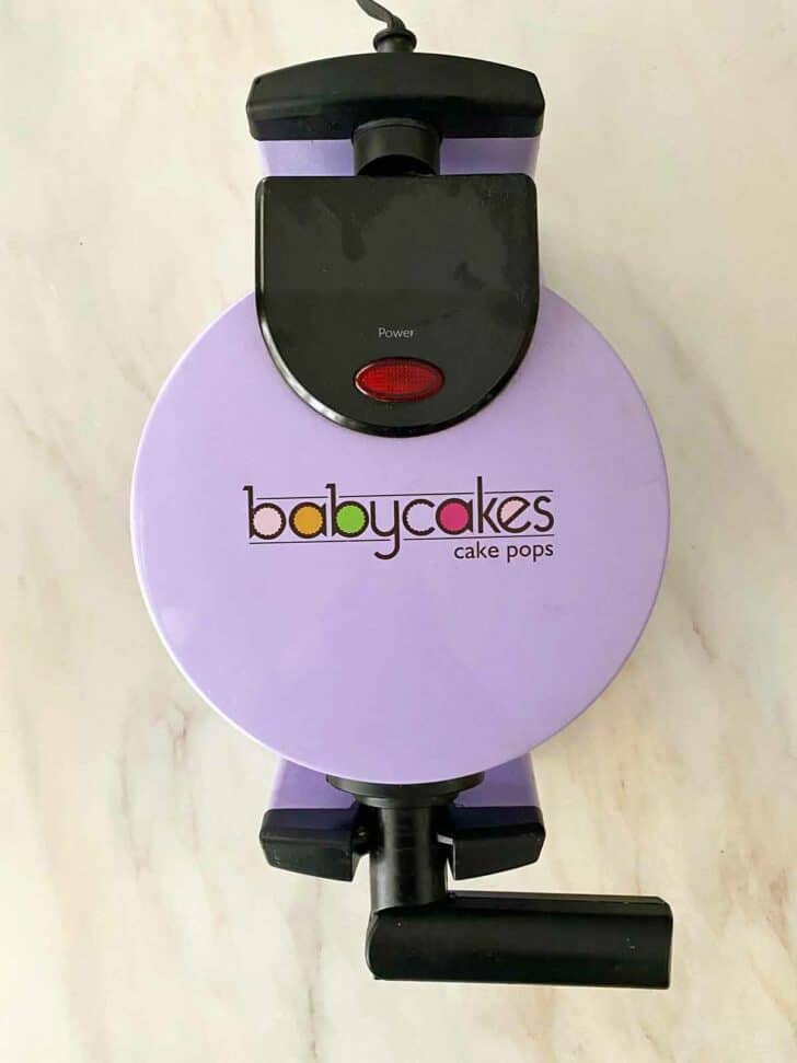 A Babycakes cake pops maker appliance.